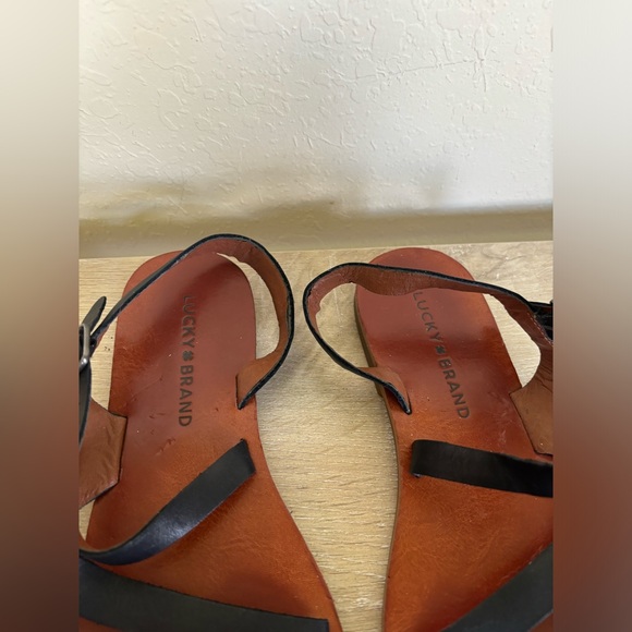 Lucky Brand black leather sandals - Picture 4 of 5